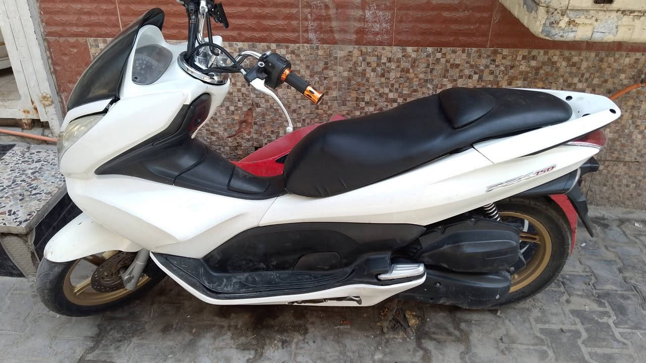 السلام عليكم دراجه بي سي اكس جاي امشي وفجه طفت عندي ما اعرف شبيهه مثل منكول ابيعلك كوم حديد ب 700وبيهه مجال ***********
