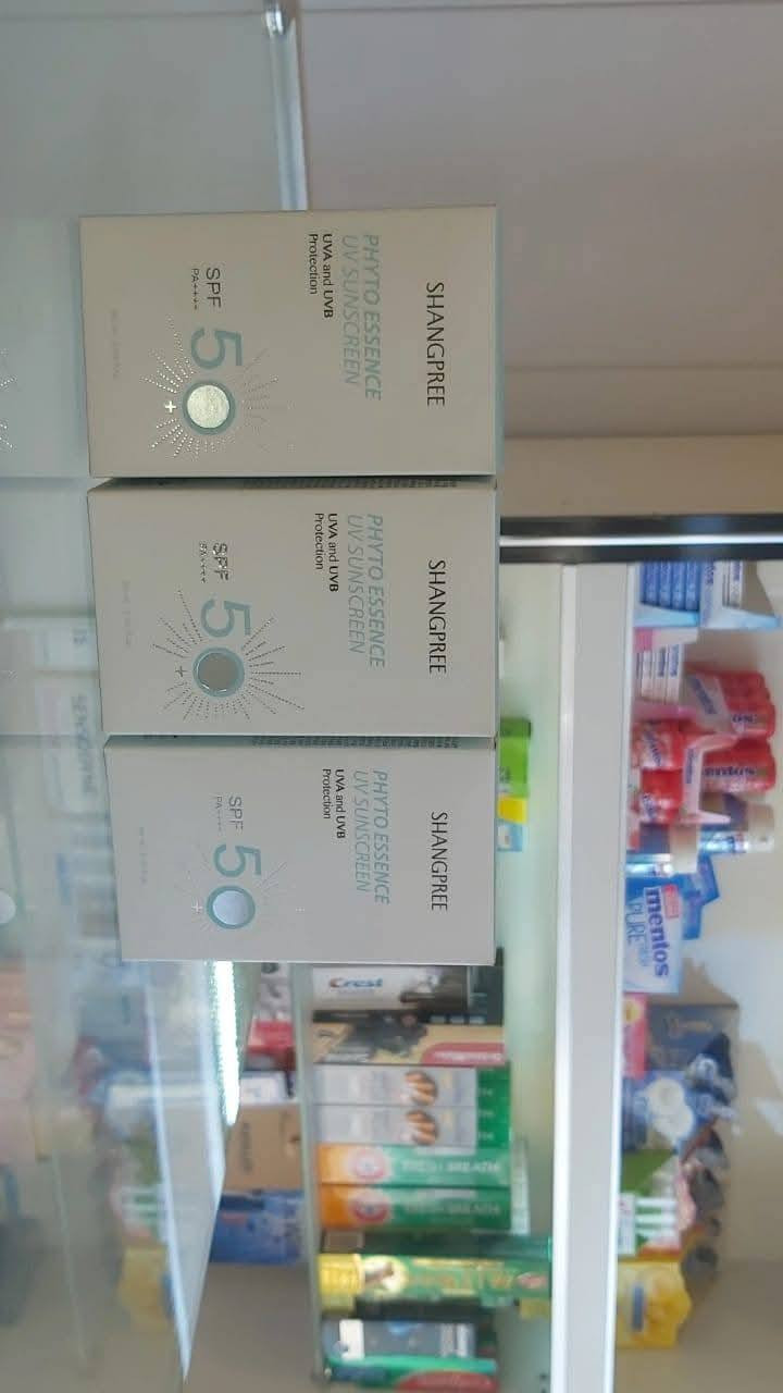 🚨 أغلب الناس تخرب بشرتها بيدها… وانت منهم؟

❌ تطلع بالشمس بدون واقي❌ تستخدم أي غسول بدون ما تعرف نوع بشرتك❌ تستغرب ليش الحبوب والدهون تزيد!

الحقيقة؟مو كل منتج يناسبك… والاختيار الغلط يخرب بشرتك أكثر 😳

🔥 لهذا سوينا عرض قوي:💥 خصم 30% على جميع:✔️ واقيات الشمس✔️ منظفات البشرة

👈 تعال وخلي نحدد لك المناسب حسب بشرتكأو اكتب نوع بشرتك بالكومنت ونساعدك

❗ لا تنتظر المشكلة تكبر… عالجها من هسه

📍 العرض لفترة محدودة


**إذا كنت صاحب هذا الإعلان وتريد حذفه لأي سبب، رجاءا أرسل رسالة إلى الدعم الفني**