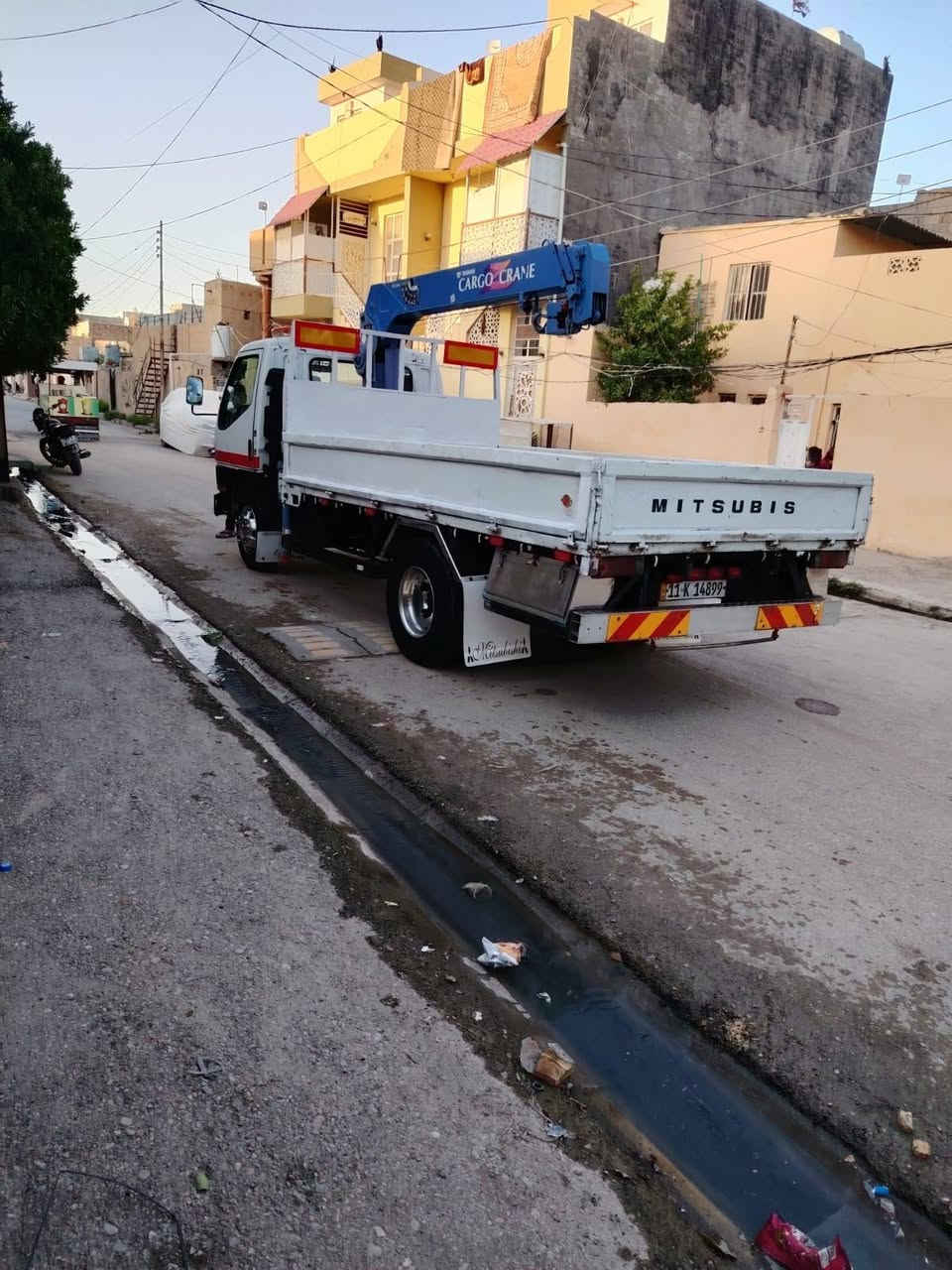 سلام عليكم كنتر بزون موديل 2000 مسجل بل سنويه كرين جهاز 290مخالف جديد قبل شهر شاده مكفوله من كل نوحي رقم الهاتف ***********
