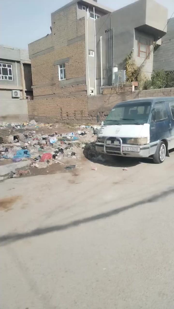 قطعة أرض المساحة ١٥٠ متر طابو صرف الموقع حي العصري قرب شارع حاتم القاضي بسعر جيد للاستفسار الاتصال على الرقم *********** او مراجعة مكتب الديار شارع العلوة
