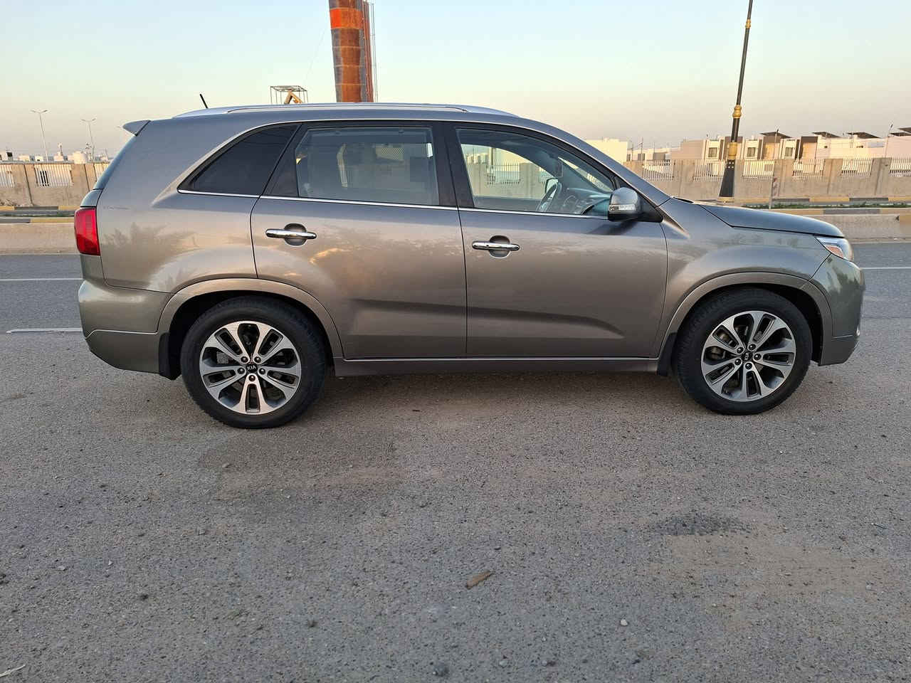 سلام عليكم سورنتو موديل 2014 رقم بغداد انكليزي بسمي سنويه لغايه 30 كير ومكينه كفاله حجم المكينه 6 سلندر 3500 حداديه جديده تبريد تدفئه كهربائيات كله شغاله تخم تاير جديد مابيه اي نقص السياره فول واحد عله واحد vip فئه SX فتحه سقف بنوراما 7راكب بصمه تشغيل بصمه ابواب وبصمه جنطه كشنات جلد كشن تدفئه تبريد كشنات كهرباء مري شفط اشاير مري رادار مري جانبيه شاشه كامره جنطه كهرباء حساسات خلفيه تحكم ستيرن لايت عدسه مانع انزلاق نضام اقتصاد بردات خلفيه بلاد وبعد بيه هواي مواصفات السعر 160 مكاني كربلاء للستفسار الاتصال برقم ***********
