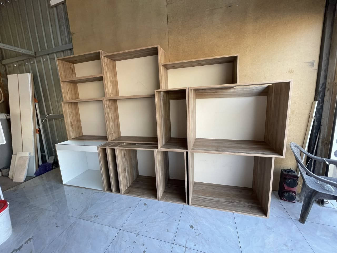 السلام عليكم ورحمة الله وبركاته
إلى أصحاب المعامل والمعارض والشركات 🌟

نقدم لكم خدماتنا المتكاملة في تنفيذ الأعمال الخشبية بأعلى جودة واحتراف:

🔹 تصنيع كابينات المطابخ (MDF – فوم – بلايوود)
🔹 استخدام لوح تركي أصلي بسماكة 18 ملم
❌ لا نستخدم المواد الصينية أو الإيرانية
🔹 هيكل ثقيل مع ظهر 5 ملم (وجهين)

🔹 تنفيذ فاترينات للصيدليات ومحلات الكوزمتك
🔹 عمل كونترات (كاونترات) وغرف نوم بتصاميم عصرية

✨ دقة عالية في العمل
✨ نظافة بالتنفيذ وتسليم مرتب
✨ أسعار مناسبة للجميع
✨ إنجاز سريع ضمن وقت قياسي

🚚 خدمة توصيل إلى جميع محافظات العراق 🇮🇶

📞 للاستفسار، يرجى المراسلة أو الاتصال
💰 الدفع نقداً فقط

***********✅
