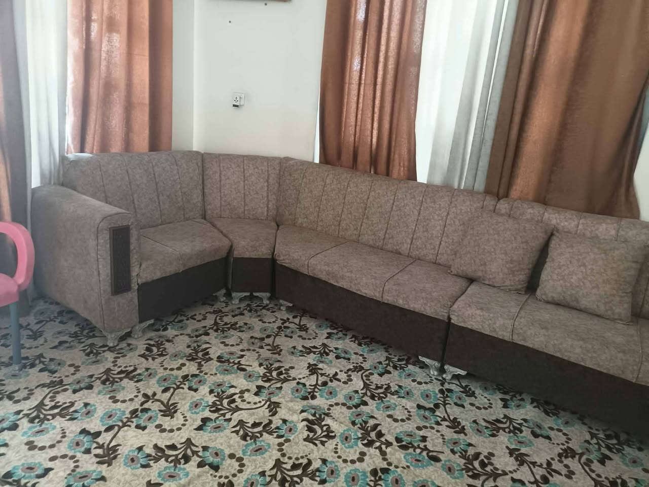 ديوان تسكام 11مقعد للبيع السعر 250


**إذا كنت صاحب هذا الإعلان وتريد حذفه لأي سبب، رجاءا أرسل رسالة إلى الدعم الفني**