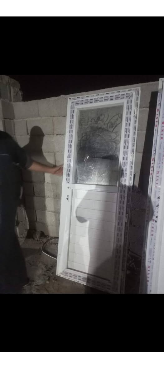 بيبان لبيع الطول مترين العرض ٩٠ جديد


**إذا كنت صاحب هذا الإعلان وتريد حذفه لأي سبب، رجاءا أرسل رسالة إلى الدعم الفني**