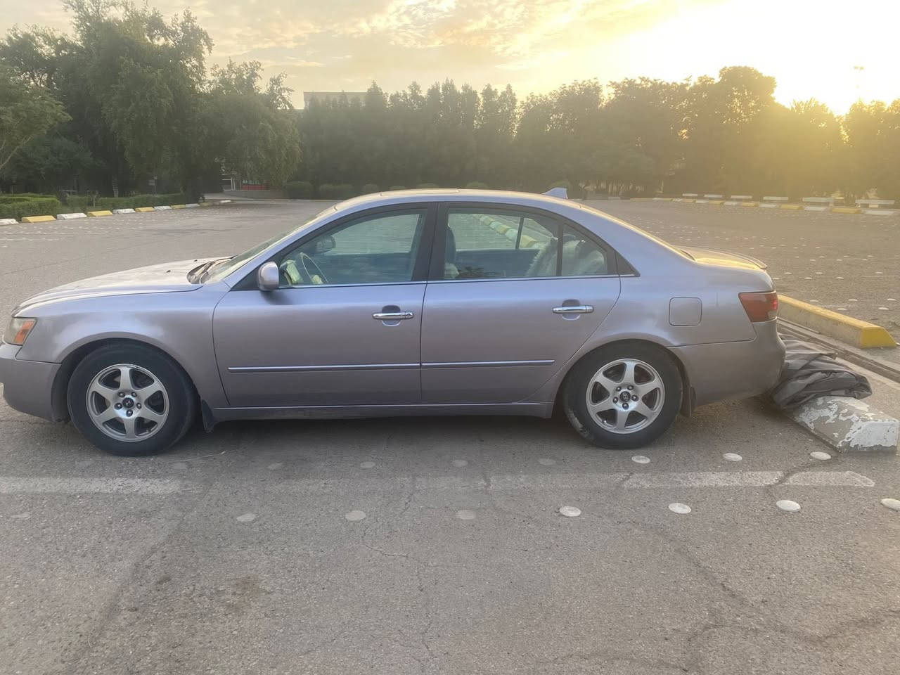 سلام عليكم سوناتاموديل 2007وارد أمريكي مصبوغه احزام ضرره في الجنطه جاملغ الخلف من صفحت السايق وسعر 95وبيه مجال بسيط مكان بغداد الدوره رقم ***********
