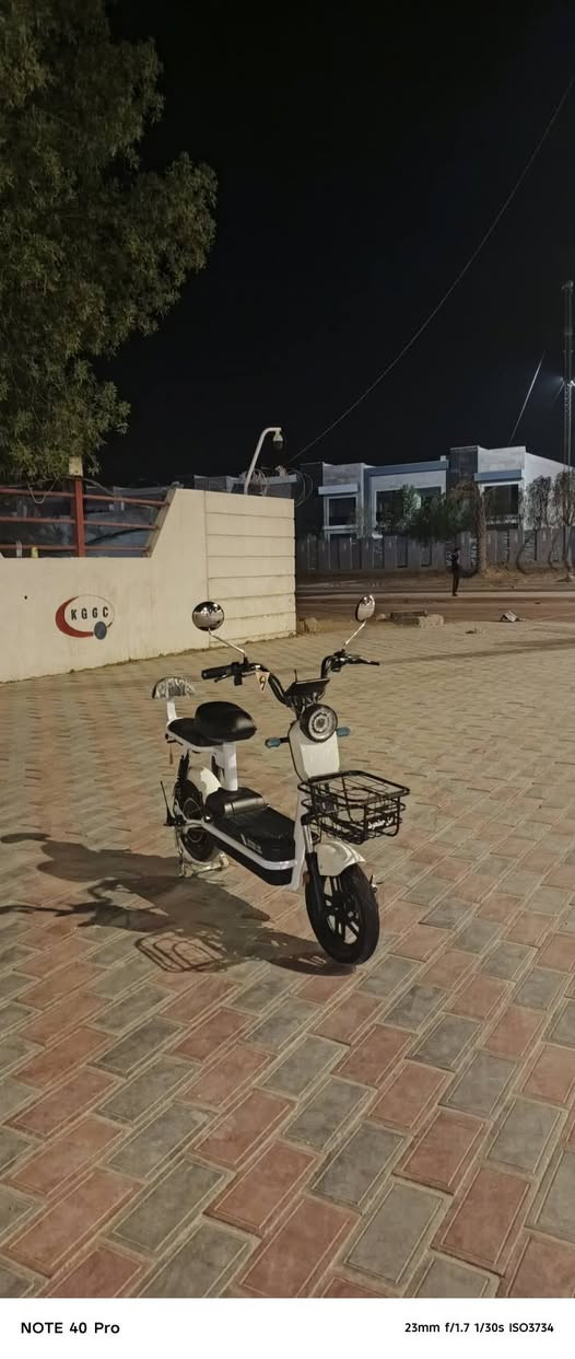 سلام عليكم باسكل شحن للبيع 🔋⚡

موديل 2025

الباسكل كفاله من كلشي وفول مواصفات ❤

السعر 330 وبي مجال

مكان كربلاء 🥀


**إذا كنت صاحب هذا الإعلان وتريد حذفه لأي سبب، رجاءا أرسل رسالة إلى الدعم الفني**