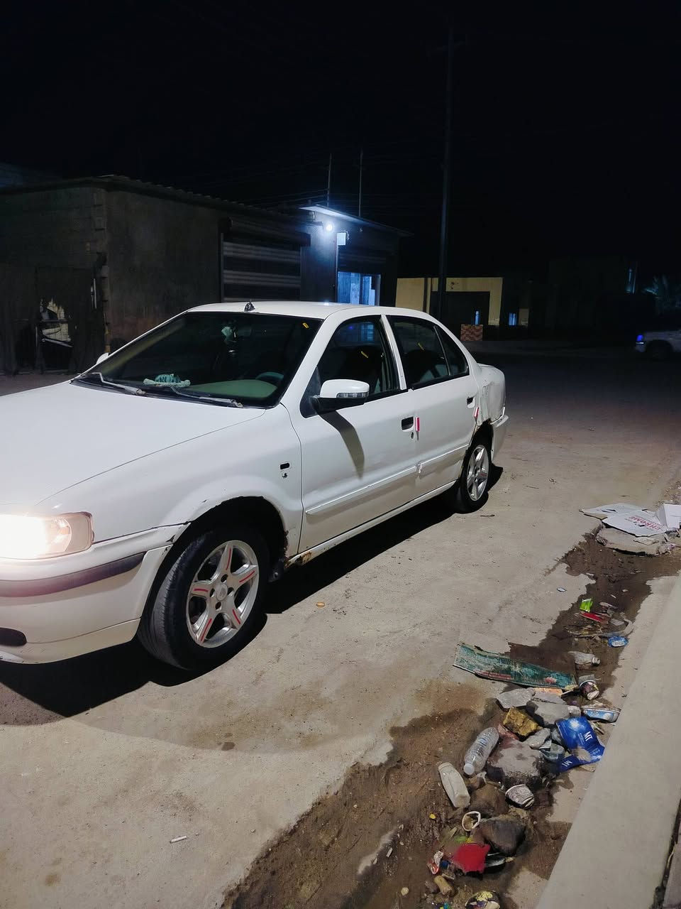 يالله سلام عليكم سمند موديل 2012 سعرها قفل بدون عمله 20 
مكينه وكير كفاله 

حداديه جديده توني مسويه

 كهربائيات عامه شغاله 

سياره جاهزه وبديها كلش حلو احلا من الصور بيها بس هاي الضربه الواضحه بصور 

رقمه ذي قار وراعيها يمي بناصريه شراي اتصل وبخدمتك

***********
