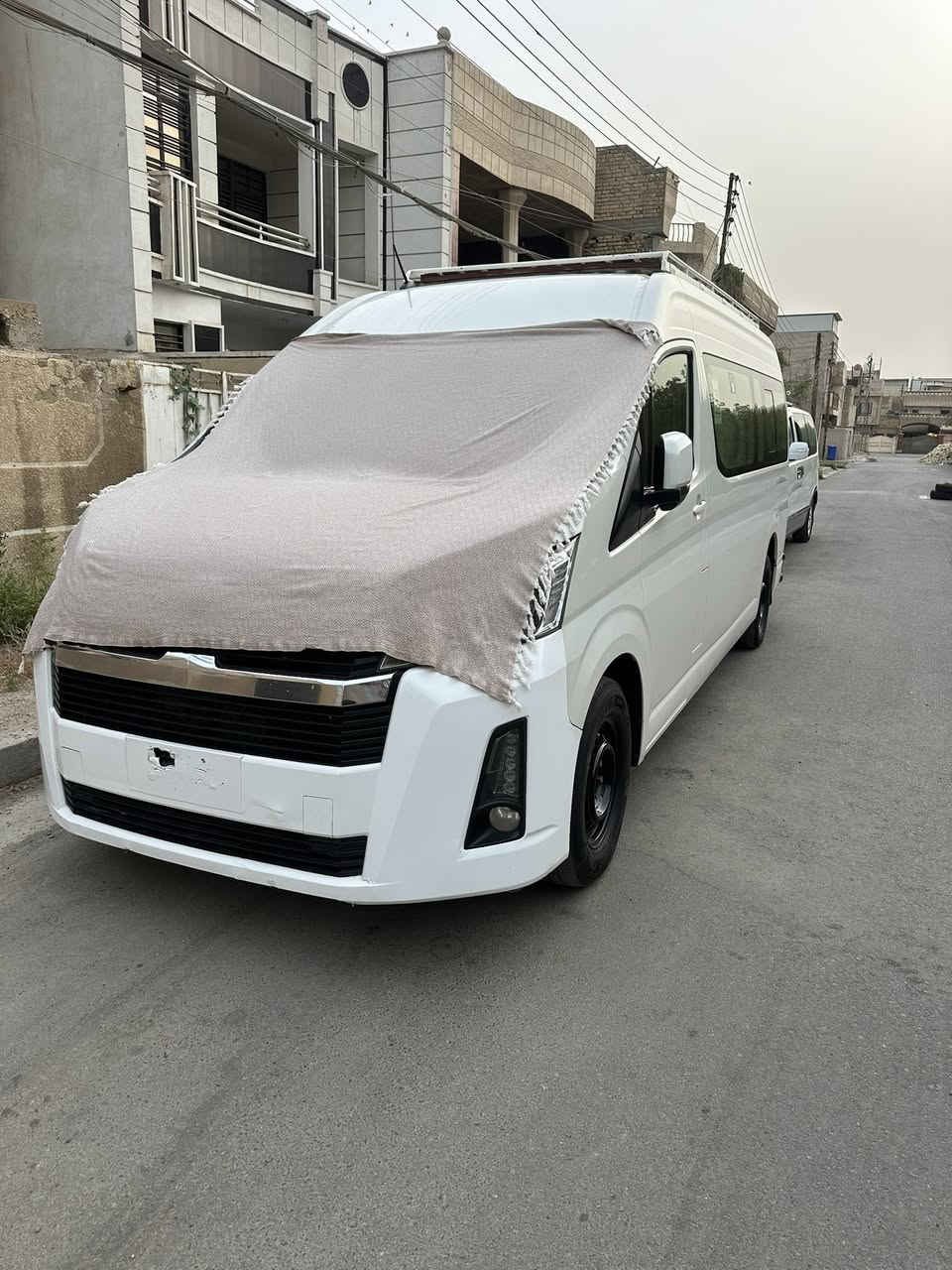 هايسه موديل ٢٠ 
رقم بغداد انكليزي
سياره كامله من تقويه ڤانات
من مرواح اضافيه
١٥ راكب 
درع سيابايه
تانكي اضافي 
سياره كامله 
بيه صبغ واضح عندك بالسونر
السعر ٣٧٠$
***********
