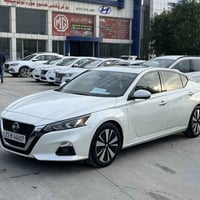 nissan altima 2019 SL مواسەفات کەندی بێ بۆیاخ  بێ سارد کلین  سەقف سلای...