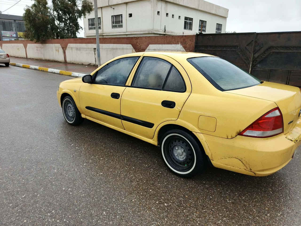 نيسان صني تاكسي رقم ديالى مشروع وطني
موديل 2009 
محرك وكير بشرط اوتوماتيك   سعر 69
 تبديل قطعتين بدون دواخل ***********
