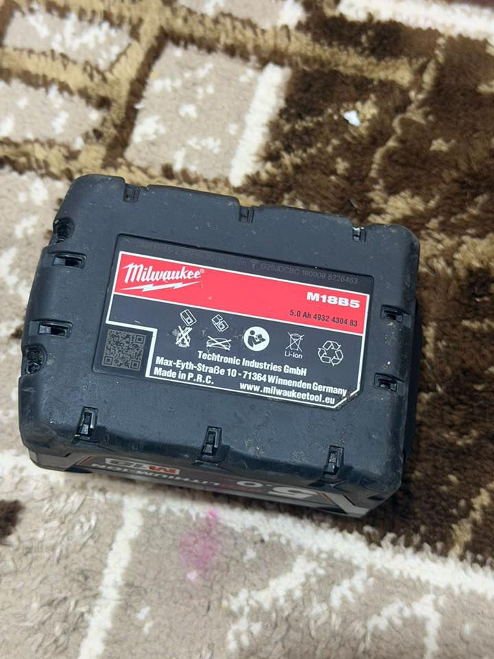 من رخصة الادمن المحترم ...
دريل للبيع اميركي المنشأ- اصلي - شرط .
دريل شحن همر٣ انظمة (فتح وشد ،وهمر وتثقيب ) عزم جدا قوي  سرعتين.....يثقب حايط حديد كونكريت مع بطارية وحدة ليثيوم وشاحنة  5 امبير وحقيبة.نظافه 85 بالميه استخدام منزلي عندي كان فقططط ...توصيل ما عندي. دريل  الحنايه وصاحب المهنه يعرون قيمتة الميلوكي الاميركي
 المكان كربلاء المقدسه....للتواصل وات ساب 

***********
