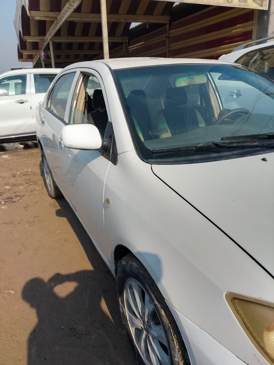 السلام عليكم بي وي دي f3للبيع
مديل 12سياره مكينه وكير اوتو بلادي مسيبوشي ياباني 
كفاله كير ومكينه وبارد وتبديل مابيهه اي كص خياسات فقط اشبر جوه بالباب السياره مسويله ادامه كامله ماعايزه برغي فقط الفتحه بالقماره الجامه طارت ونكسرت وموضحه بالصوره السياره بسمي مداور ثاني يوم السعر 53وبيه مجال قليل للستفسار ع***********مكاني ديوانيه
