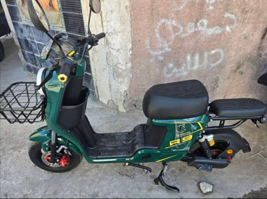 السلام عليكم R9 للبيع جديده مستخدم 10ايام غراضه كامله بطاريات اكبار32اميبر ونلي بعدها بلزكات الشركه العنوان بغداد جسر ديالى القديم السعر  450 /
***********   مكلف بالنشر اتصل 🗣📲📞
