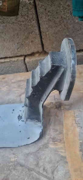 سيباية تفصال للبيع السعر 25الف العنوان كرمة علي ***********
