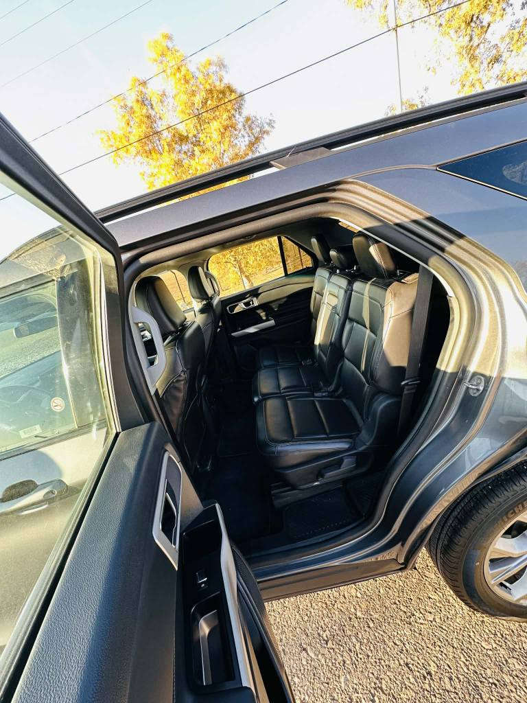 عربى/کوردی
فورد إكسبلورر 2023 XLT
عدد الأميال :50,000 کیلۆمتر
ضرر: ٢ بارد
سلندر : 4 سلندر
محرک : 2.3T

الكاميرا الخلفية - صندوق كهربائي  - مثبت السرعة - شاشة - مراقبة النقطة العمياء - 8 وسادة هوائية - مصابيح زينون الأمامية - المصابيح الأمامية ليد -بانۆراما - کوشن جلد

*** *** *** *** *** *** *** ***
فۆرد ئێکسپلۆرەر 2023 XLT
ماوەی ڕۆیشتن : 50,000کیلۆمتر
بۆیاغ: نیە ٢پەلە سارد
پستۆن : 4 پستۆن
بزوێنەر : 2.3T

کامێرای دواوە - سندوقی کارەبایی - دیاریکرنی خێرایی - شاشە - ئاوێنەی 
ڕادار - 8 پەرەشووت - لایتی پێشەوەی زینۆن - لایتی پێشەوەی لید - پانۆڕاما - گوشنجلد

ژمارەی  مۆبایل. *********** 
واتسئەپ 
ڤایبەر أربيل, العراق
