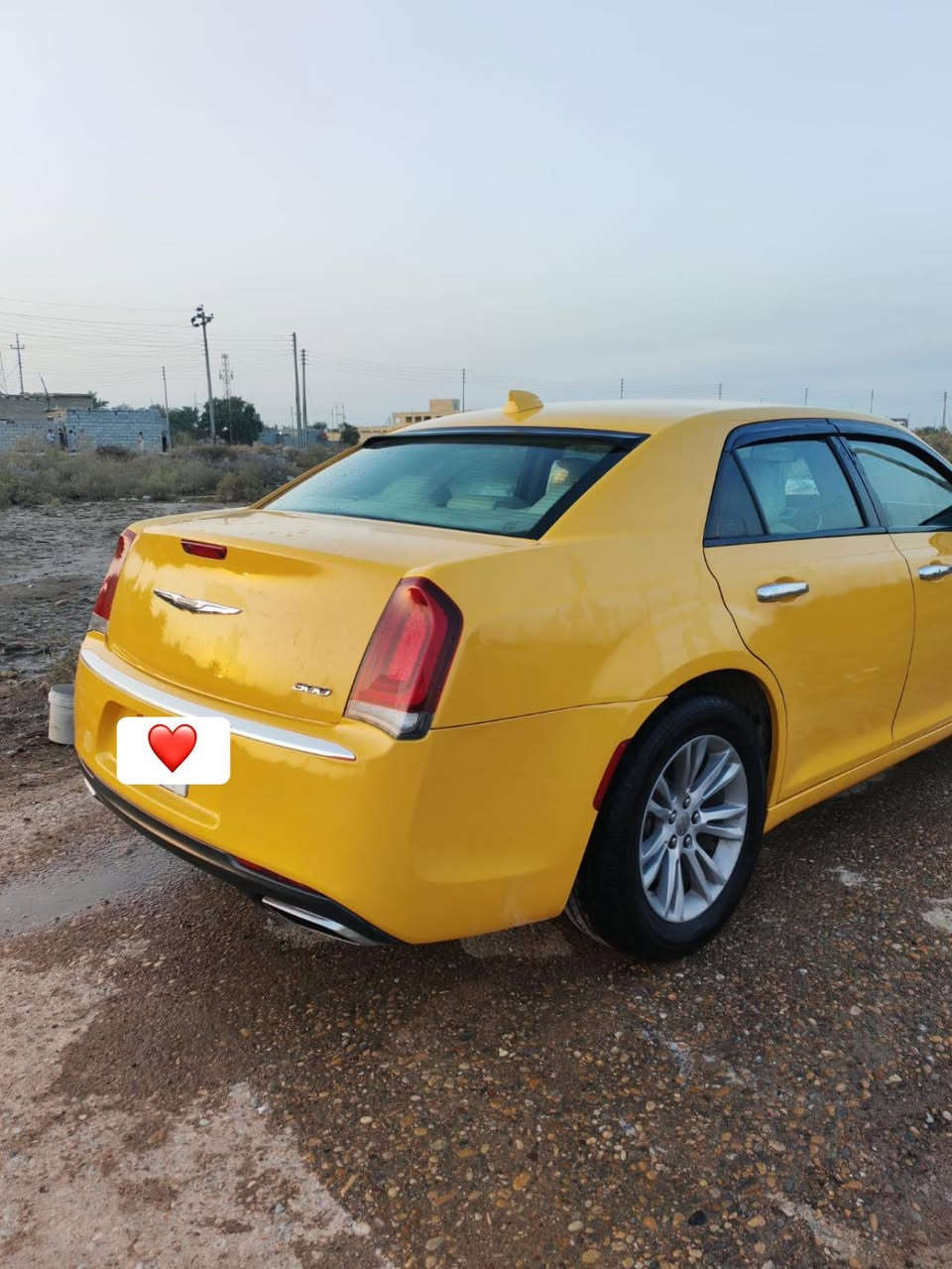 سلام عليكم اوبامه 19معلايه20 صور الحادث بلمنشور مرفقه ولبنيد مقسم فقط وراعيه جيرانه يريد تحويل رقم سياره بغداد مكينه كير حداده جاهزه للاخير سياره سنويه بعد بيه سنه وتخلص مكاني البصره قضاء القرنه سعر سياره 190 وبيه مجال ***********
