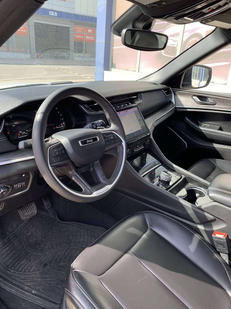 جئب كراند شيروكي2024
سياره قبات موصفات 
سياره هايبريد .الكتريك پانزين 
سياره كفاله عامه حتا بيدون تعديل
ماشيه 60الف مايل
مكان دهوك 
سعر 335وره قه مجال قليل
رقم مو بايل ***********
