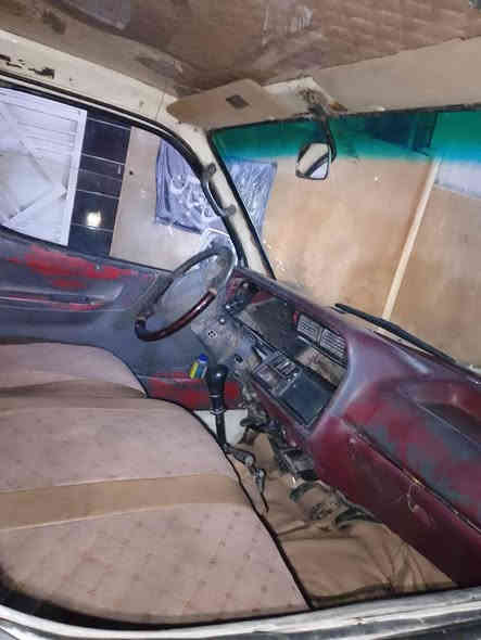 السلام عليكم سيارة تيوتا هايسةموديل 1992,غرامات 90الف فقط العنوان سعيدة الزعفرانية السعر 40ورقة وبيها مجال رقم الماني بغداد *********** و***********
