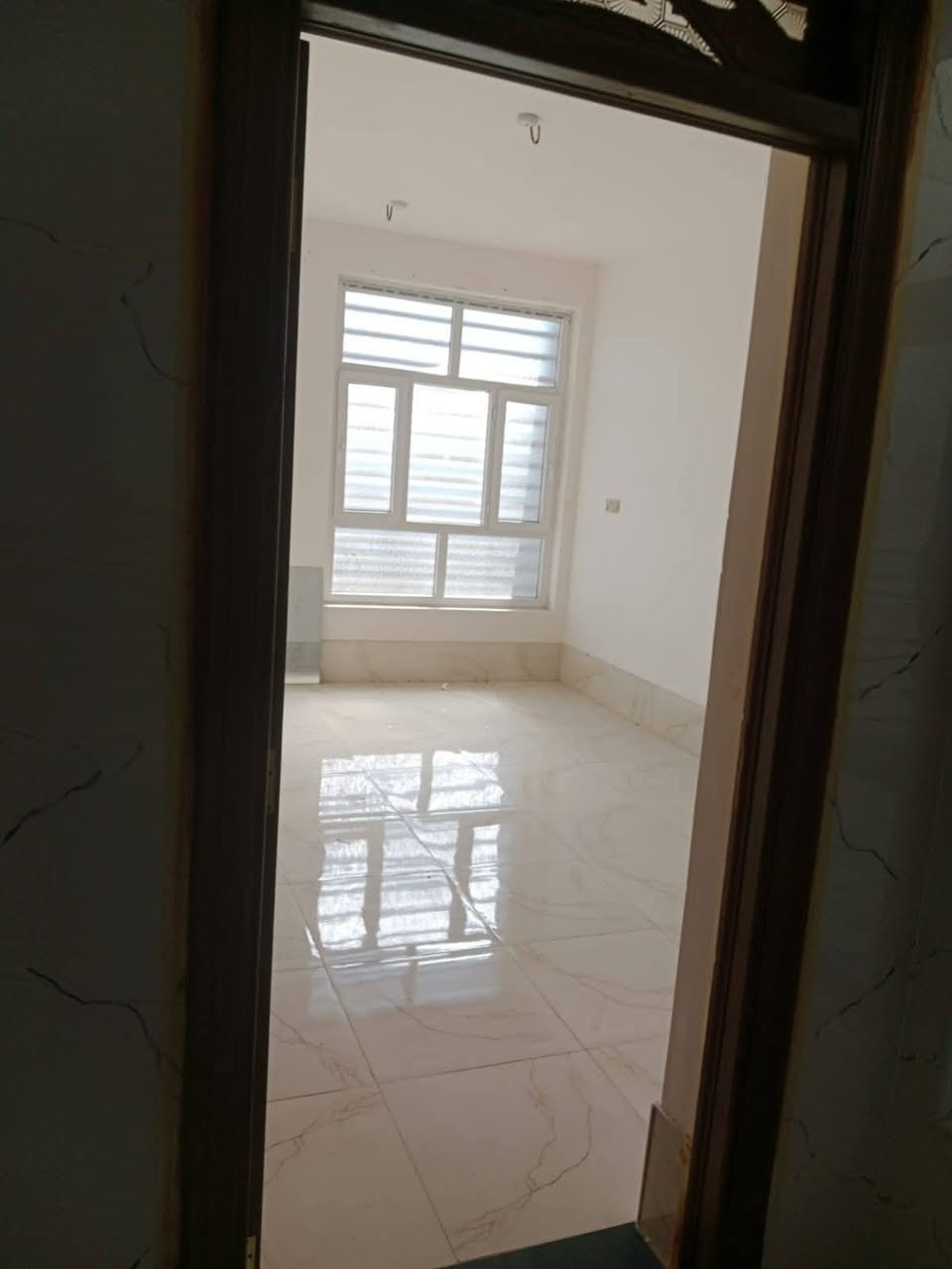 دار للايجــــ🏠ـــــار الموقع حله التاجيـــــــــه  طريق جامعة بابـــــــــــل
(( الـــتـــفـــــاصـــيـــل البـــيـــت))
ـــــــــــــــــــــــــــــــ
100م طابقيــــــــن والبناء جــــــــديد وغير مسگون سـابقا 
ثــــــــلاث غرف نـــــــــــوم
 صالــــــه هـــــــول مطبـــــــــــخ صحيات خارجية وداخليه 
ــــــــــــــــــــــــــــــــــــــــ
💰💸قيمته اللايــــــــــجار// 450//

العنوان حله بل  التاجيـــــــــه  طريق جامعة بابـــــــــــل مقابيل الامام بكر

ــــــــــــــــــــــــــــــــــــــــــــــــــــ_ـــــــ

اكثر ستفسار مراجعه مكتب الجشعمي للعقار $$$

      بإدارة (( احمد الباشه))

☎️    ***********

☎️***********
