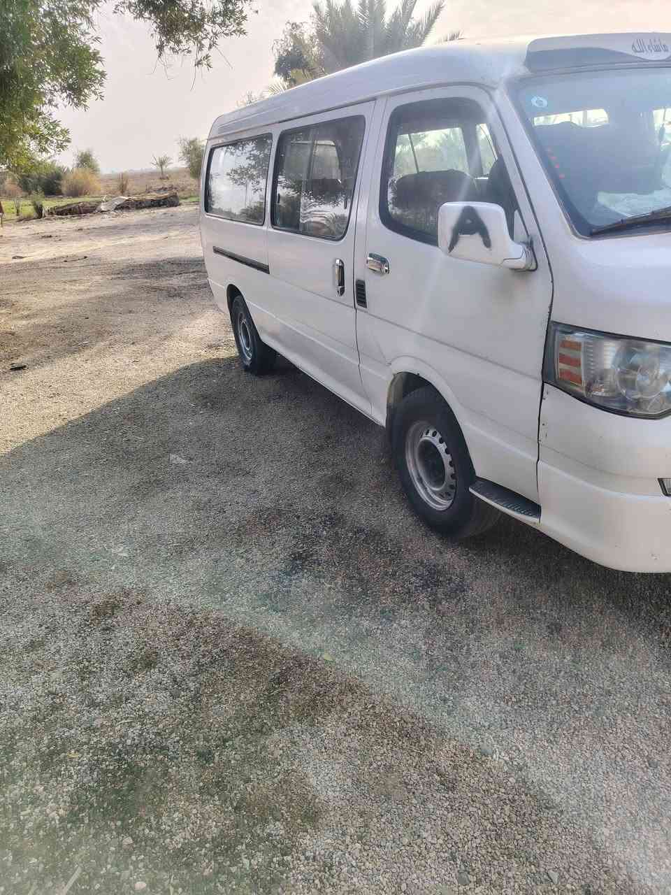 جمبي 2014 رقم مثنى دولي هزه جديده سنويه جديده مداور مباشر السياره جديده بمعناه الكلمه
محرك شرط 
كير شرط 
تخم تاير 
حداديه جديده
كهربائيات شغاله فول
السياره جديده مكفوله من الضربه وتبديل والصبغ بس بيه بالصفحة الطويله دحجه بسيطه يم التاير الخلفي 
المكان الديوانية الحمزه الشرقي 
السعر 80 وبيه مجال بسيط ***********
