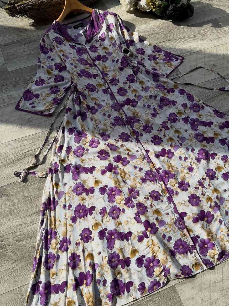 #تكررررررارررر_____وووووصـــــــــــل
#دراعةكشمير خليجي بنعومة فاخرة ✨
لون راقي وتطريز ناعم يبرز الأنوثة بذوق هادئ🌸🦋
قصة مريحة مع شدّة خصر تعطي شكل أنيق ومرتب🐅🙂
القياسات _2xl_3xl_4xl_5xl🙂🤍
#سعـــــــــــــــــــــر15
يوجد توصيل داخل المسيب الفين دينار 
يوجد توصيل محافظات


**إذا كنت صاحب هذا الإعلان وتريد حذفه لأي سبب، رجاءا أرسل رسالة إلى الدعم الفني**