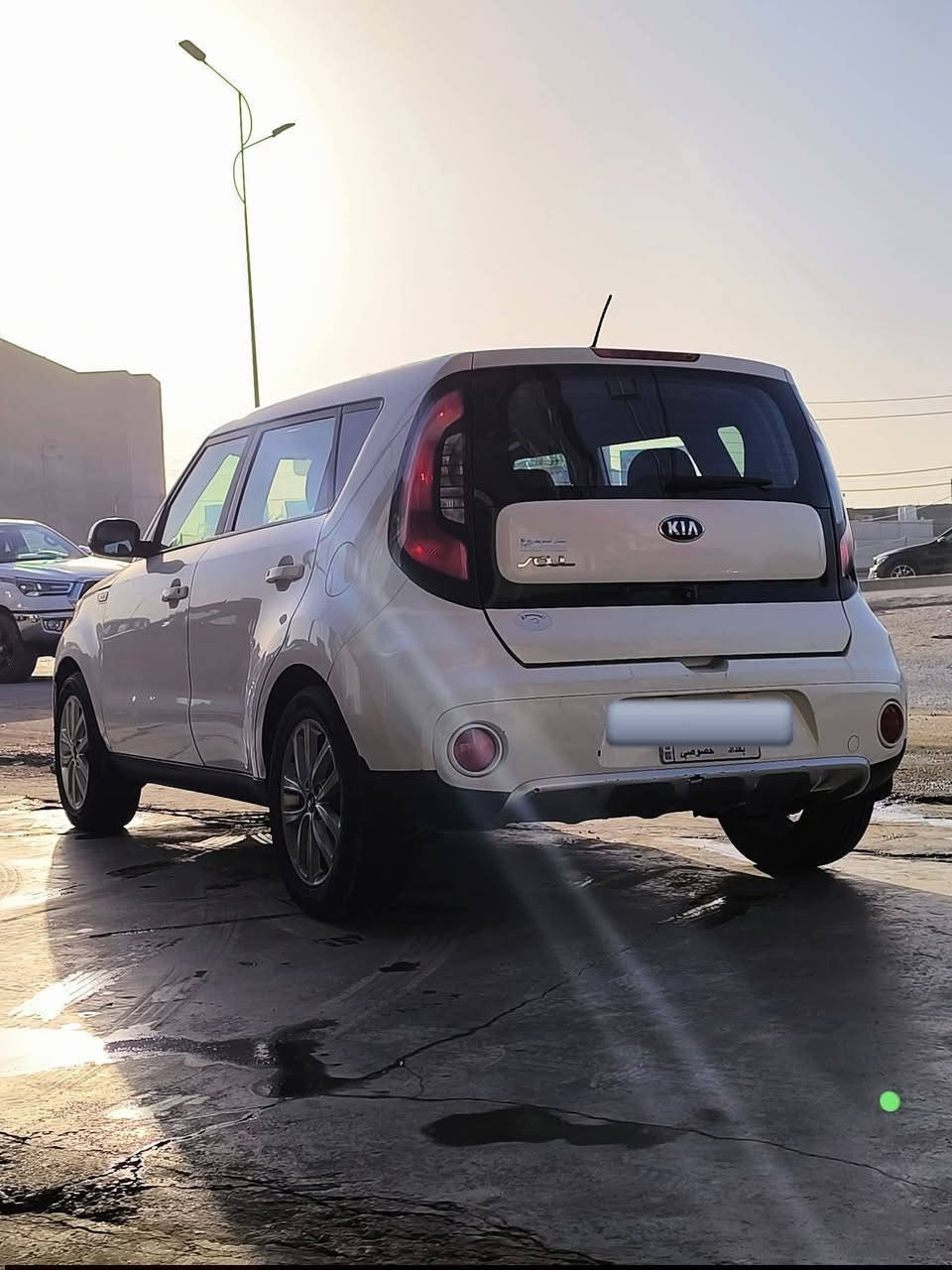السلام عليكم
للبيع كيا صول موديل 2018
 صبغ اربع قطع جاملغ/ بنيد / بابين
رقم بغداد 
المواصفات 
تحكم ستيرن جهتين 
شاشة 
كاميرا خلفية 
ويل كب
السياره جاهزه من كل النواحي 
السعر 💸 💸 115 $$
العنوان بابل الحله قرب جسر بته 
معرض الاعرجي لتجارة السيارات الحديثة 
للاستفسار الاتصال على الارقام التالي
- ‏‪‏‪0773 605 6680‬‏
- ‏
