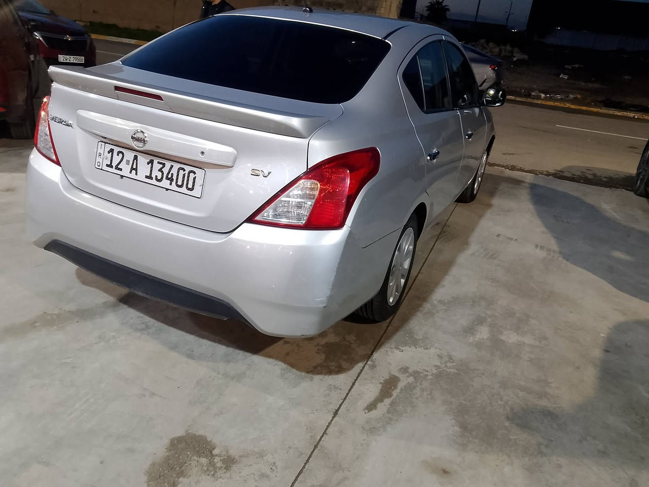 السلام عليكم فيرسا للبيع موديل 19 ضرر بوند جاملغ امامي للاستفسار ***********
