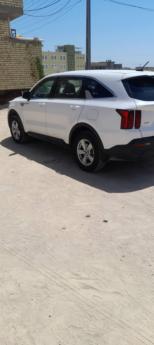 سورنتو امريكي  موديل ٢٠٢١ اربيل مكينه ٢٥٠٠ لون ابيض كلين فقط بارد بسيط كلش ماشيه ٦٠ الف دوشمه جلد جديده وتخم تاير السعر ٢٢٠ مع المجال للاستفسار الاتصال *********** او خاص
