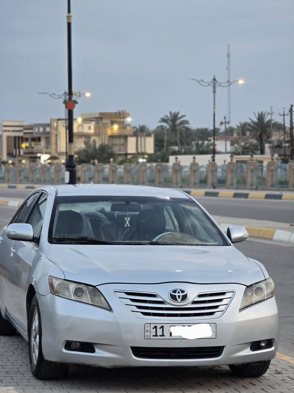 السلام عليكم... كامري موديل 2007 السياره صبغ حزام جديده ونضيفه ومناقصها شي تبريد تدفئه كله فول كير محرك كله مكفول العنوان ديالى بعقوبه السعر 85 او مراوس بالنتره مضلع صفره.
***********
