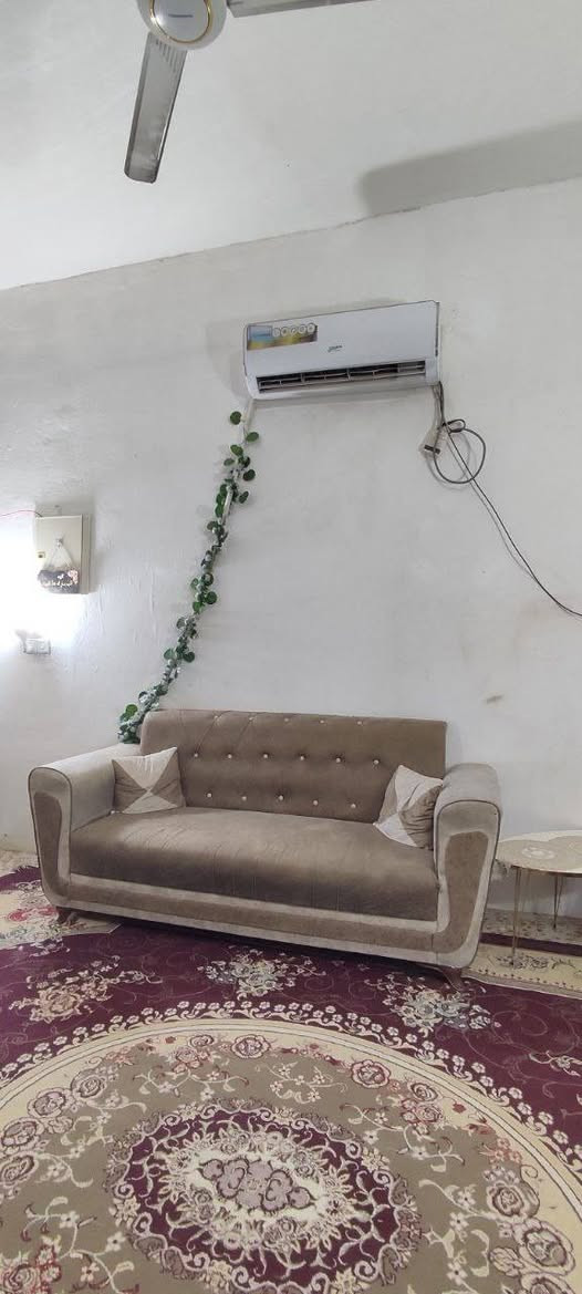 #قنفات للبيع اخذتهم 350 الف 
اريدهم ب275 الف 
البيع لغرض الانتقال لبيت صغير


**إذا كنت صاحب هذا الإعلان وتريد حذفه لأي سبب، رجاءا أرسل رسالة إلى الدعم الفني**