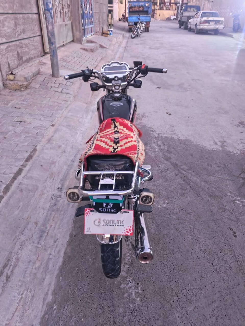 سلام ۈعـْليگمٌ- دراجه سونك وشرط النضافه محرك 200cc مامفتوح تايرات جداد الشراي يدخل المو شراي لٱ يتعبني التواصل عل رقم ***********
