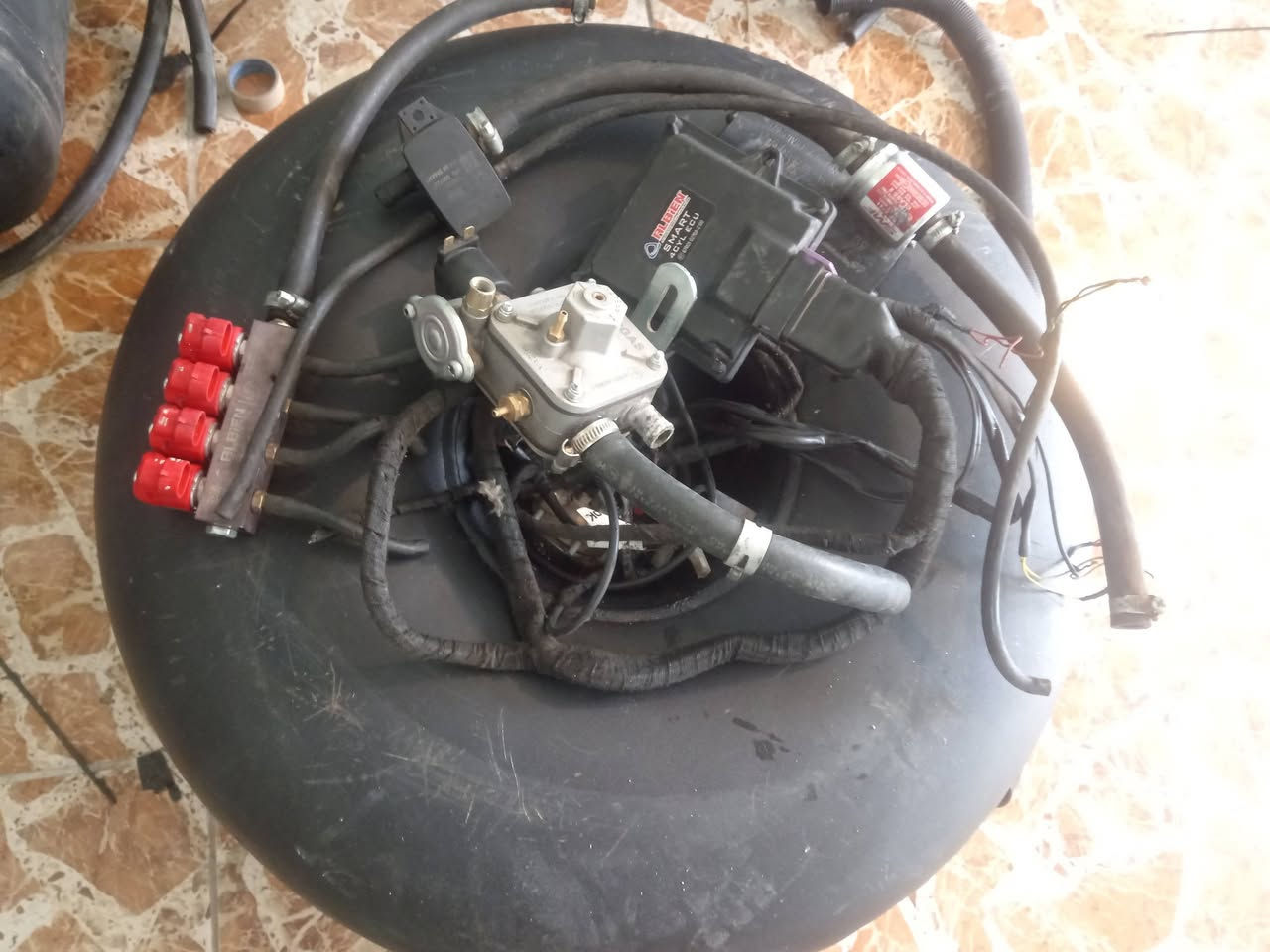 سیستە مستعمل بیع مکان سبیر 53لیتر *********** واتساب
