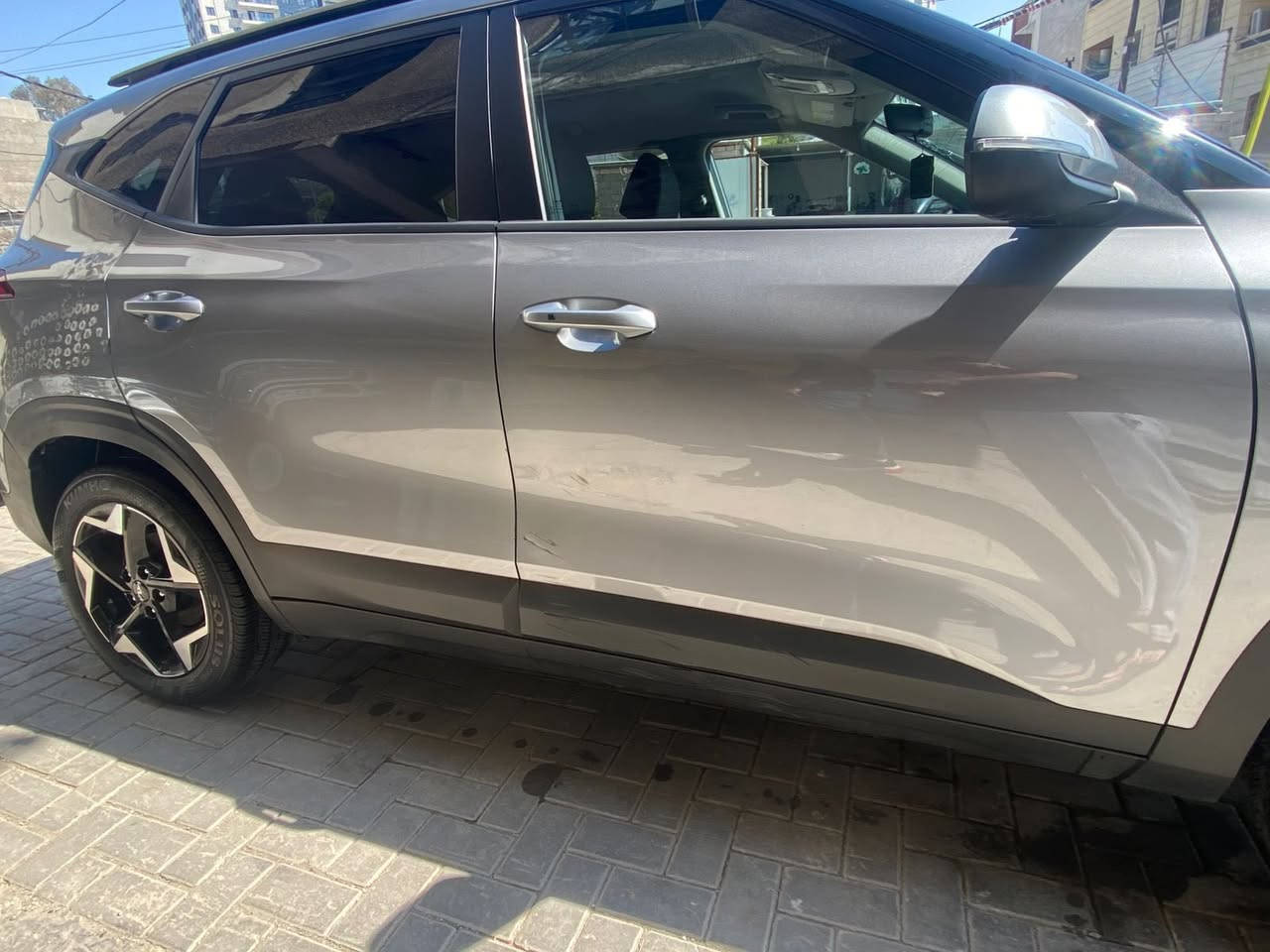 KIA SELTOS (S)
سيليتوز مواصفات S موديل 25
قياده ذاتيه
تحديد مسار
مثبت سرعه
مكينه 2000 دوش
شاشه كبيره
بصمه ابواب وتشغيل +تشغيل عن بعد كشنات جلد ومخمل +تدفئه
قطعتين تبريد
اشاير مري + نقط عمياء
وبعد مواصفات السيليتوز المعروفه
السياره مكفوله لغود وشواصي حادثها حلو مكمل تصليحها للاخير
فقط تحتاج صبغ وكلشي موضح بلصور
السياره ماشيه 11 ميل فقط جديده كلش بيها فقط ايرباك ستيرن
والباقي كفاله
السعر المطلوب. ١٥٣ $
***********
