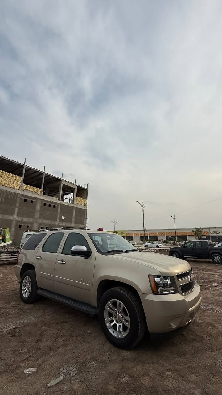 السلام عليكم تاهو 2010 LTZ
السياره جاهزه كفاله كص وفتح وإنتربول ومكينه وكير تبريد تدفئه    فول حاويه 

فول مواصفات  فتحه سقف تشغيل عن بعد ثلاجه تحكمات ستيرن شاشه تلفزيون كير ➕➖ صندوق كهرباء 

حداديه 100/100 مابيها اي نقص 

كشنات جلد تدفئه تبريد

كل كهربائياتها شغاله ترايك وين ماتريد 

 لايتات كلها LED زنون عالي ناصي بلاجكتورات 

اشاير بلمـري 

ويل 17 تخم تاير جديد 

بشـرط السياره متوم طبق الاصل شمالي 

مكان السياره ناصـرية مركز *********** متواجد واتساب واتصال ..
