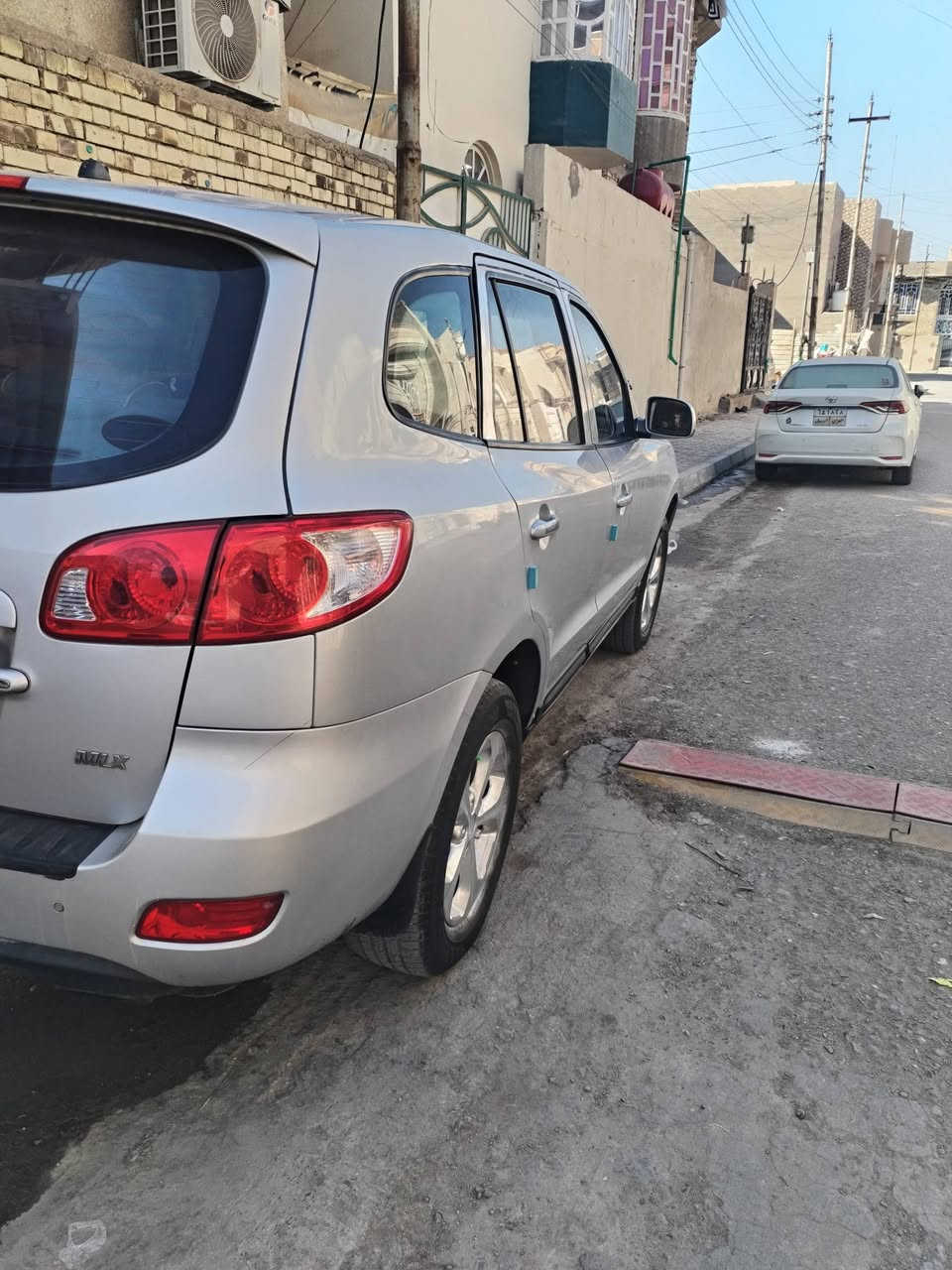 سيارة أدوات سنتافي أدوات موديل 10 كصته جنطة كاز متومة بها سنويه وحصة كاز مكان البصرة لون سلفري للبيع اومراوس اطارات جديدة محرك جديد حدادية طوبة كير نظيف جدآ تبرد ثلج دوشمة سياره جاهزة لمعرفة رفم النقال به واتساب ***********ة
