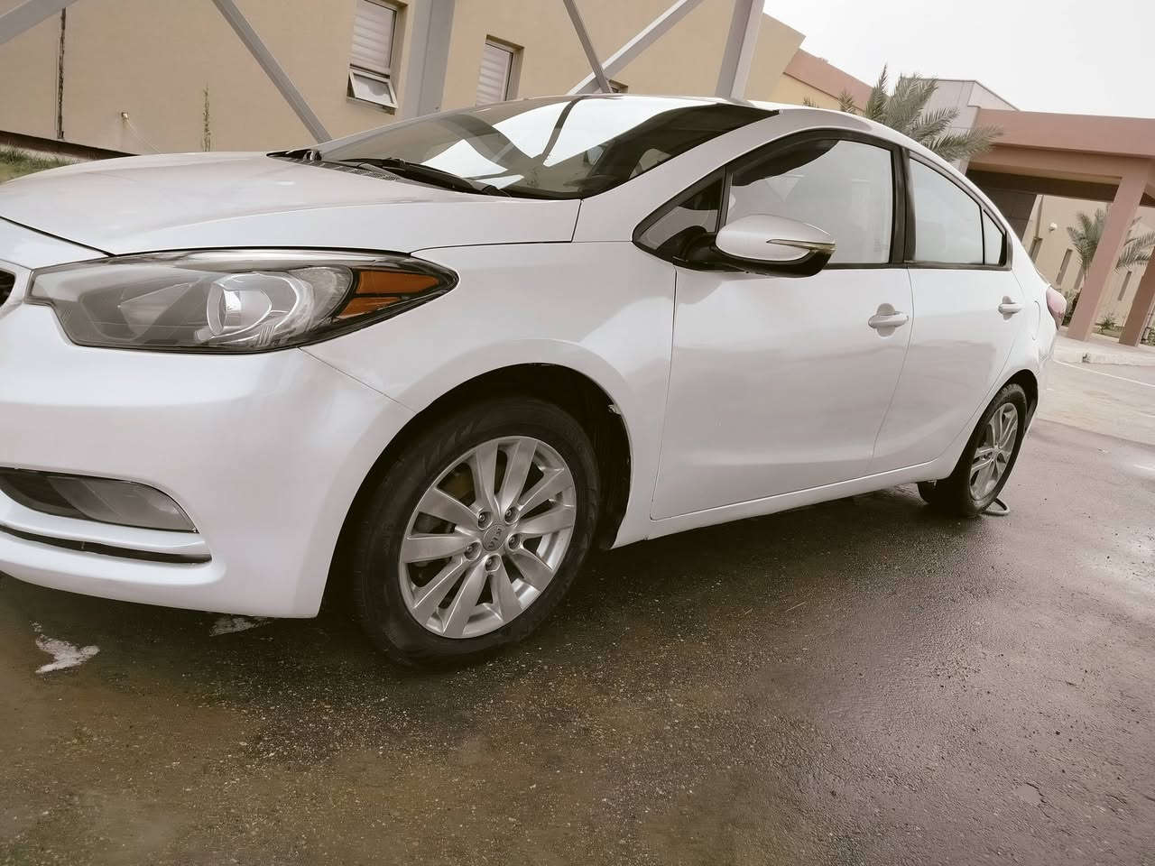 السلام عليكم كيا فورتي وارد امريكي 
 محرك 2000 دوش موديل 2015 
رقم واسط انكليزي سياره جاهزه 
بيها صبغ حزام بدون دواخل السعر 98 ورقه 
 مكان السياره واسط تفاصيل الاتصال 
***********
***********
