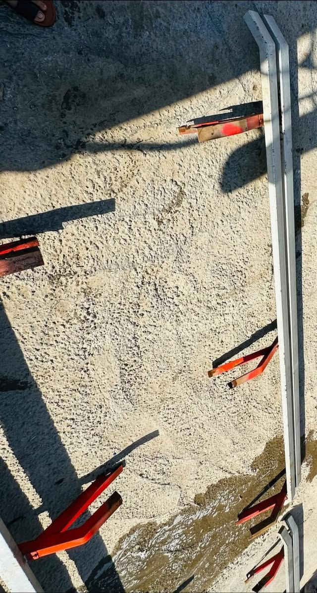 سبايدرات حديد ثقيل تخم كامل مع دعامية خلفيه  سعر 250 الف
تكم بدي صفاح الوسطانية كاملات سعر 175 

طبشة كير هينو شيطان جديدة 8 برغي سعرها 465 

للاتصال. ***********
