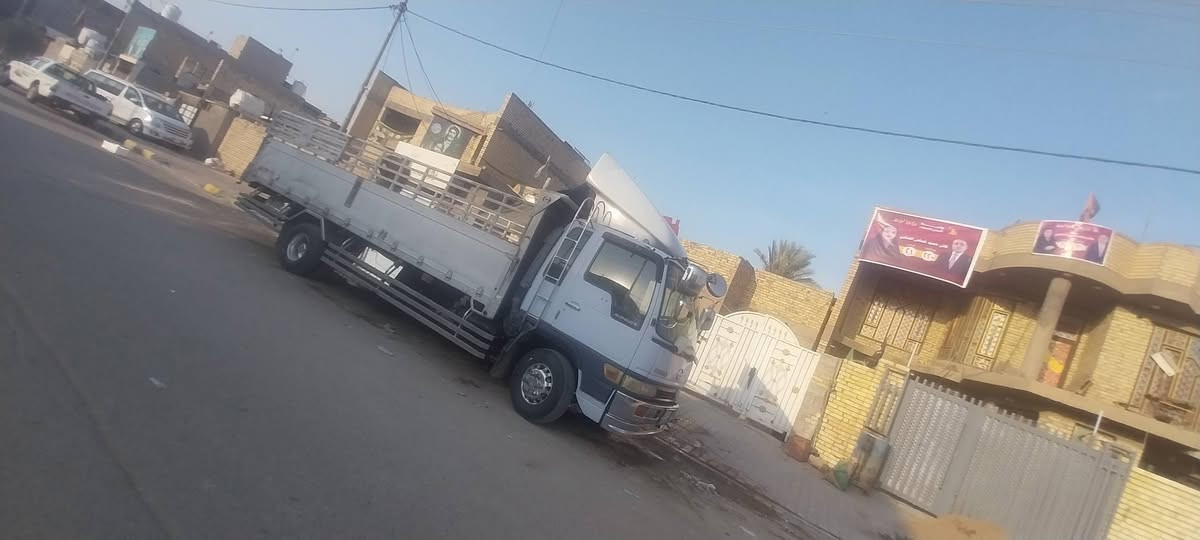 هينو انكر مكينه 80 للبيع سنويه جديده 
تخم تاير جديد سياره مال جناي جاهزه للشغل متعرف ربع عليها 
منضومه تبريد سبلت كهربائي سته وربع بلادي
اي ستفسار ***********
