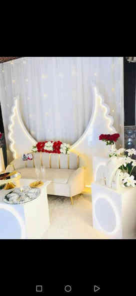 سلام عليكم كوشات للبيع شغل درجه اوله العنوان البصره قضاء المدينة رقم ***********
