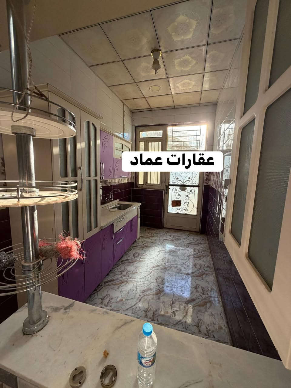 مشتمل للبيع مساحه 125م قاطين 4 غرف بناء حديث. حي الافراز خلف جامع القريشي. شارع 15. سند 25 فارغ جاهز للسكن للاستفسار

***********
