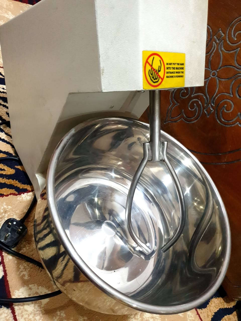 السلام عليكم 
عجانة مستعملة للبيع استعمال قليل 
تاخذ ١٠ كيلو سعرها ٢٥٠ الف 
 ماطورها من نحاس
كلش زينة  الله شاهد


**إذا كنت صاحب هذا الإعلان وتريد حذفه لأي سبب، رجاءا أرسل رسالة إلى الدعم الفني**