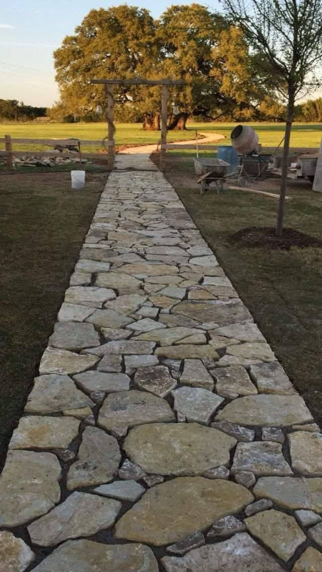 السلام عليكم بناء حجر كرسته وعمل في كافت المحافظات 👉 بناء اسيجه وبيوت وخرايط اساسات وتطبيك بحيرات وممرات واتساب الاستفسار يتوفر واتساب *********** //***********
