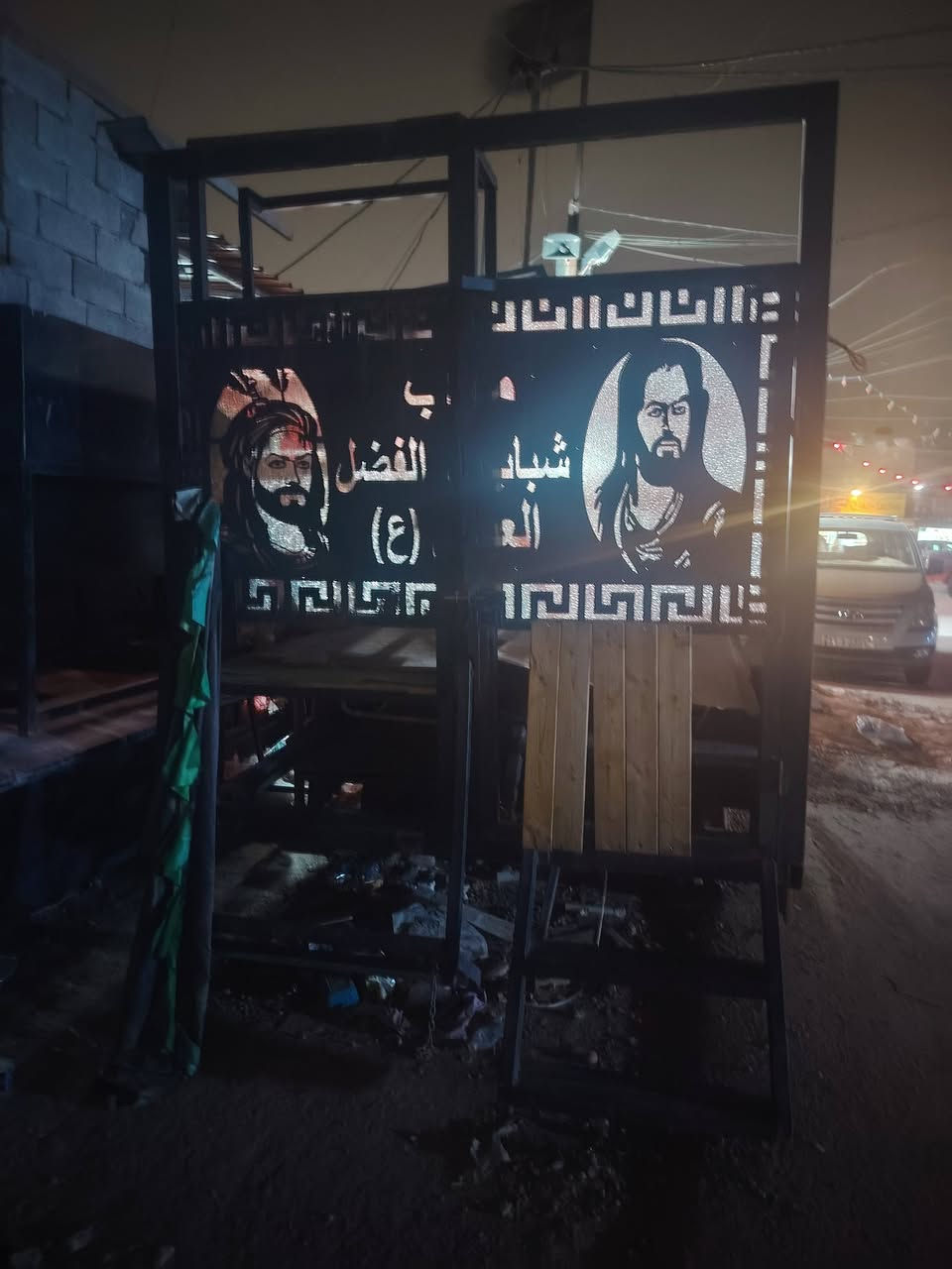 سلام عليكم سياره واز كير ومحرك بطه 
طافيه صار سنه ممشتغله ابيع عل حطه 
العنوان بغداد الإسكان السعر عل الخاص
*********** بي واتساب
