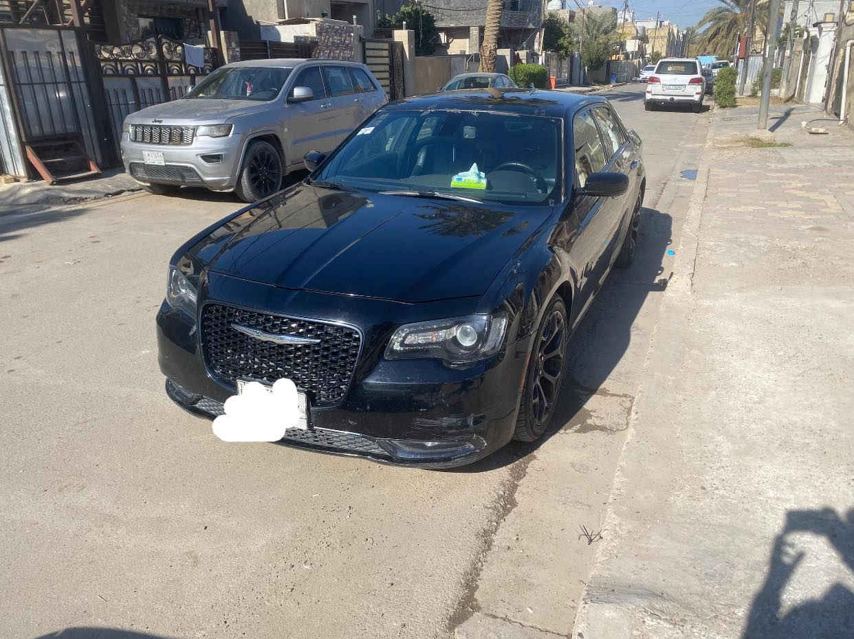 سلام عليكم 🤚🏻
كرايسلر اوباما 300S 
2019 اصل 
المحرك : . v6. 360  
كير محرك بشرط برغي ما مفتوح 
ماشية 75 ميل حقيقي 
رقم بغداد
 
📍مواصفات الS فول 1/1 
📍بصمة تشغيل 
📍تشغيل عن بعد 
📍شفتات استيرن 
📍نضام سبورت 🏁
📍كشنات جلد بلاد S
📍 كشنات كهرباء 
📍كشنات تدفئه 
📍حساسات 
📍مثبت سرعة 
📍كامرا خلفية 
📍مري جانبي هيتر
📍دخول ذكي (بصمه)
.
وبيها بعد مواصفات الS المعروفه 

للاستفسار اكثر الاتصال 
السياره اني مستورده على ايدي 

***********
