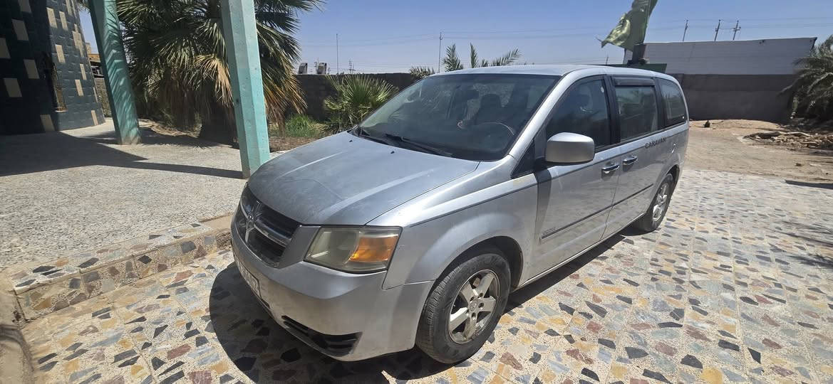 سلام عليكم
سيارة دوج كرفان موديل 2008

محرك 3800

بيبان كهربائي تبريد ثلاث  قطع السيارة وارد امريكي داخله كلين بدون حادث منضومه غاز 

رقم بغداد 

المكان ميسان حي الجامعة الثانيه

السعر 105 
***********
