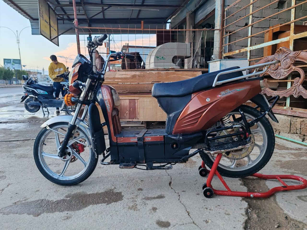 سلام عليكم
دراجة شحن هارلي للبيع
 كامل عل فحص السعر 250الف وبيه مجال
الرقم الاتصال/*********** /***********
