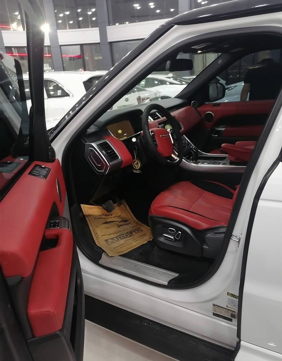 السلام عليكم
رانج روفر سبورت 2015 أمريكي ابيض v8 سوبر جارج فول مواصفات داخل احمر 
مكفولة كفالة عامة من الصبغ
ماشي 117الف ميل محرك مفتوح بدون صرف ونفخ والسوبر بشرط
بانوراما جكات تصعد تنزل وجميع وضعيات القيادة سترين و كشنات تدفئة  والسعر جدا مناسب مكان السيارة دهوك ورقم دهوك وسنوية جديد وبأسمي
الرقم :***********
