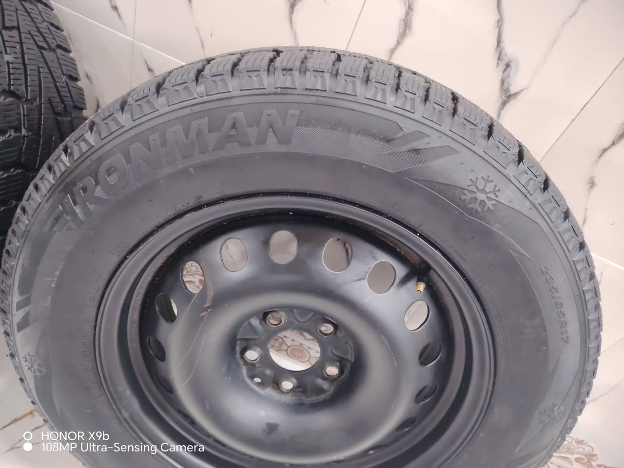 زوج تاير جبلي قياس 235 عل ٦٥عل١٧ كويتي مال فور يو تريد تفضل
***********
