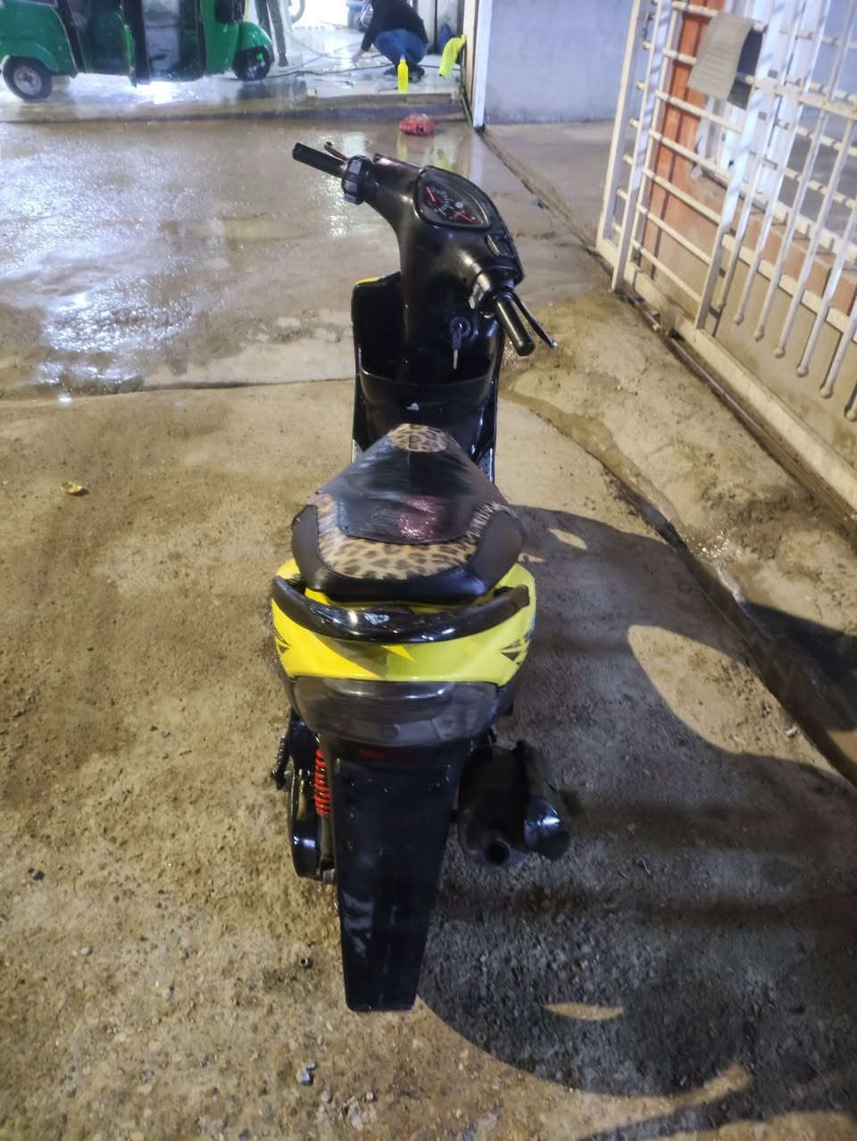 ماكس عدله دراجه بلاديه صارلها ٤شهر من نازله رمبه بس كفرت تجاري شلعه ومعدل مناقصها شي  سعر 600وبيها مجال بعقوبة تقاطع الوثبه ***********
