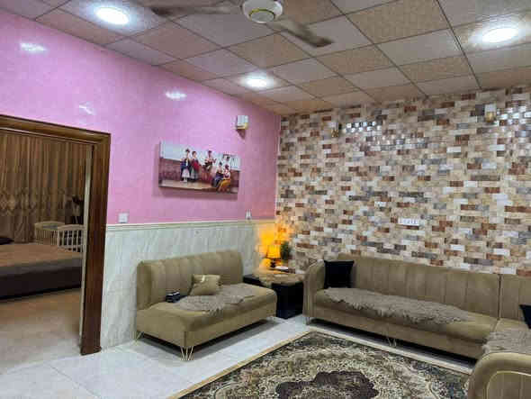 شارع المحطه 

طابق واحد 

موقع مميز 

يحتوي 

استقبال 

وصاله 

وغرفتين نوم 

وصحيات داخليه وخارجيه 

الاستفسار ***********

***********

***********

او مراجعة مكتب كربلاء للعقار والمقاولات العامه الجزائر شارع المطاعم قرب صيدليه عالم الدواء اذا ارت بيع عقار او بناء اوترميم اوتنفيذ ما عليك فقط مراسلتنا 

المطور العقاري
